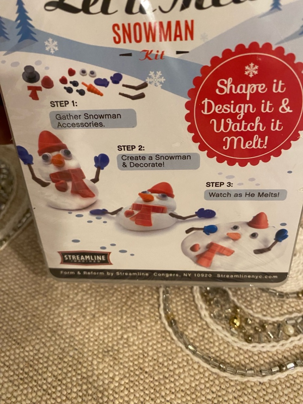 Snowman Build & Play Kit - Picture 5 of 7